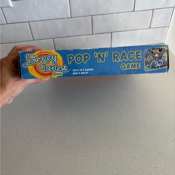Looney Tunes Pop N' Race Board Game New Complete VTG Kids - Picture 3 of 7